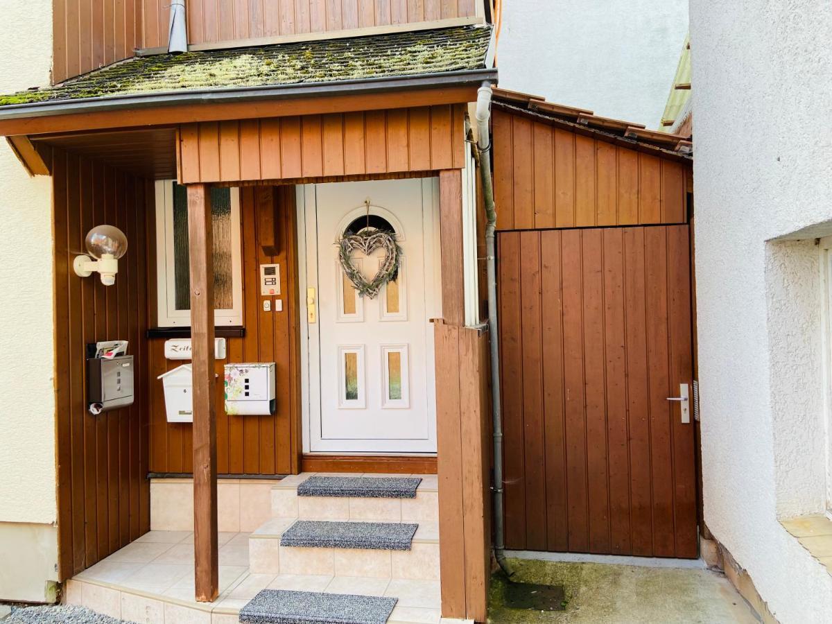Apartment Emil Im Eg Mit Garten In Suhl Exteriör bild